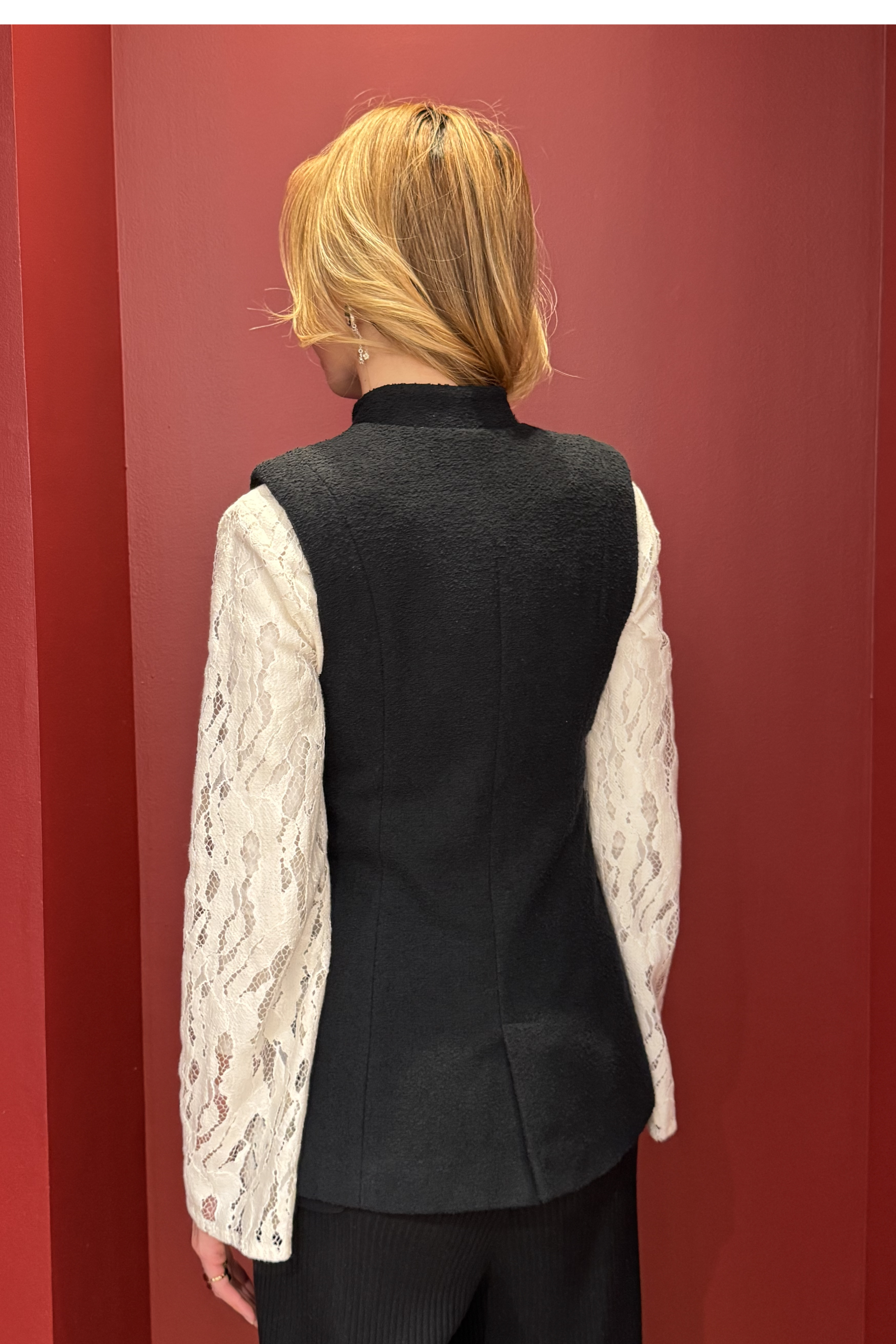 Jacquet Vest in Black Bouclé