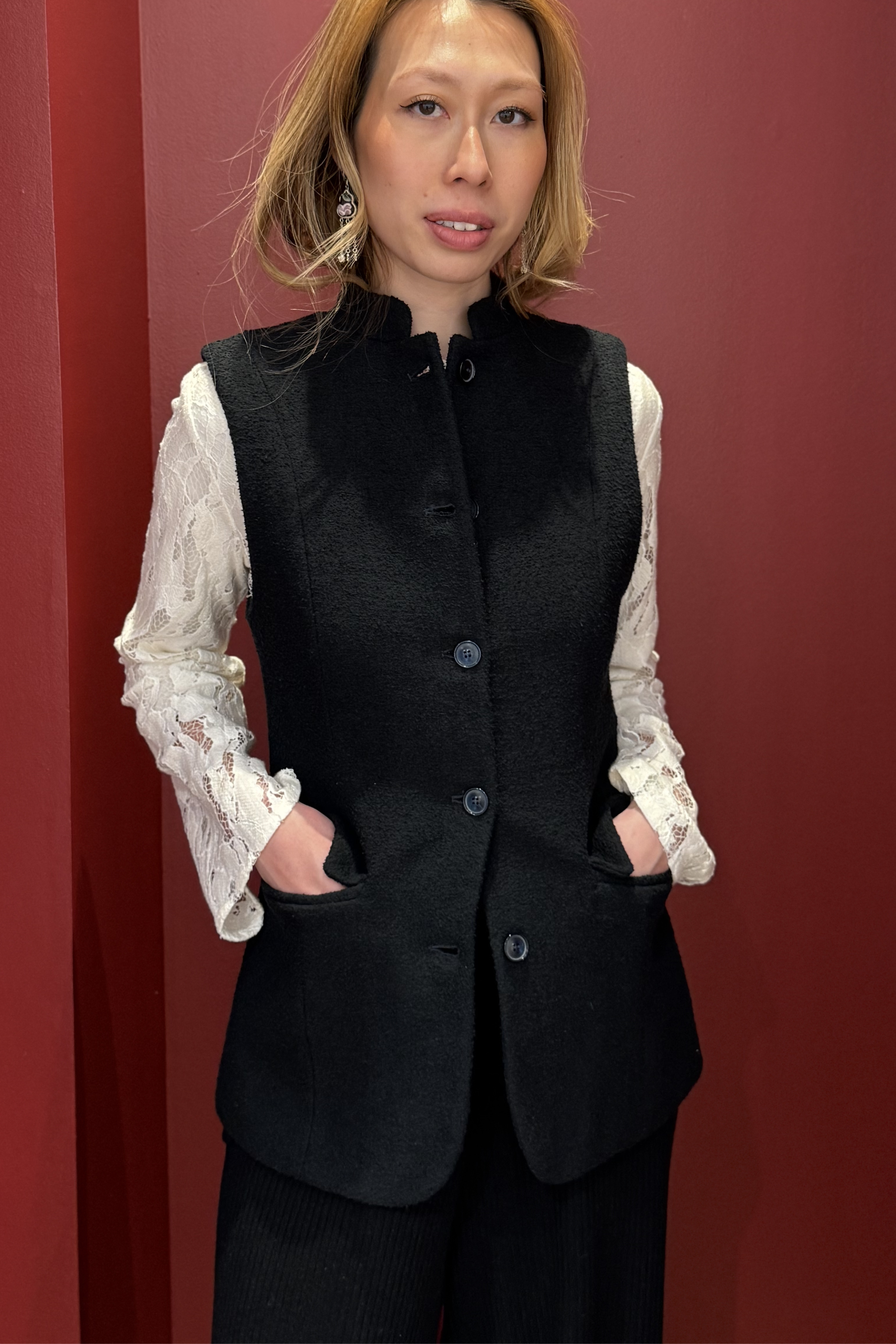 Jacquet Vest in Black Bouclé